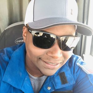 Meet your Posher, Lloyd